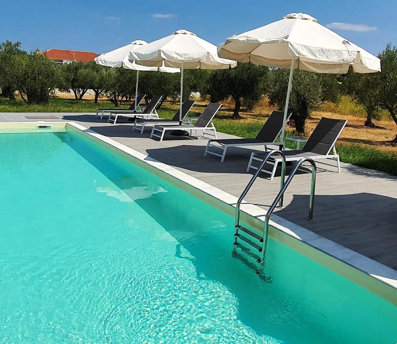 Eleonas Suites Sarti Esterno foto